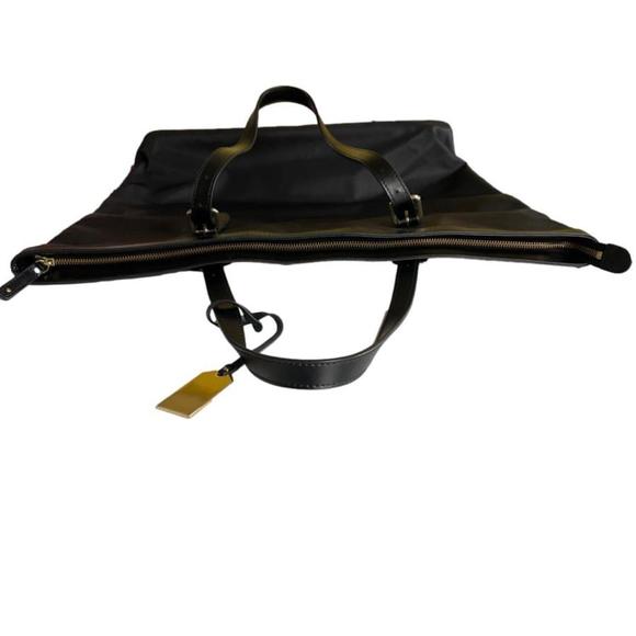 Black Saks Fifth Avenue Tote Bag - Picture 7 of 8